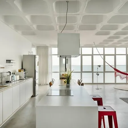 アパート Loft Espacoso Com Vista Deslumbrante O Tejo リスボン