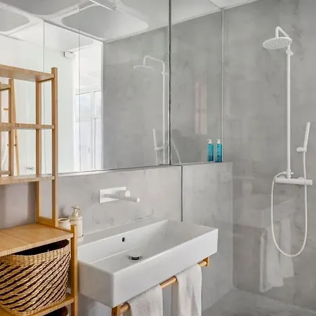 Loft Espacoso Com Vista Deslumbrante O Tejo * Lisbon