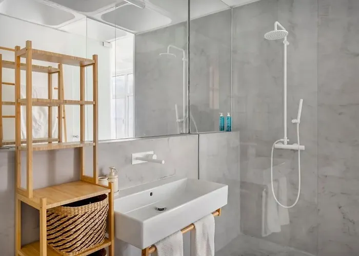 Loft Espacoso Com Vista Deslumbrante O Tejo * Лиссабон