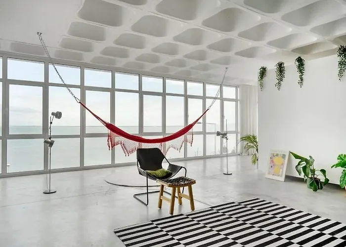 Loft Espacoso Com Vista Deslumbrante O Tejo Lissabon